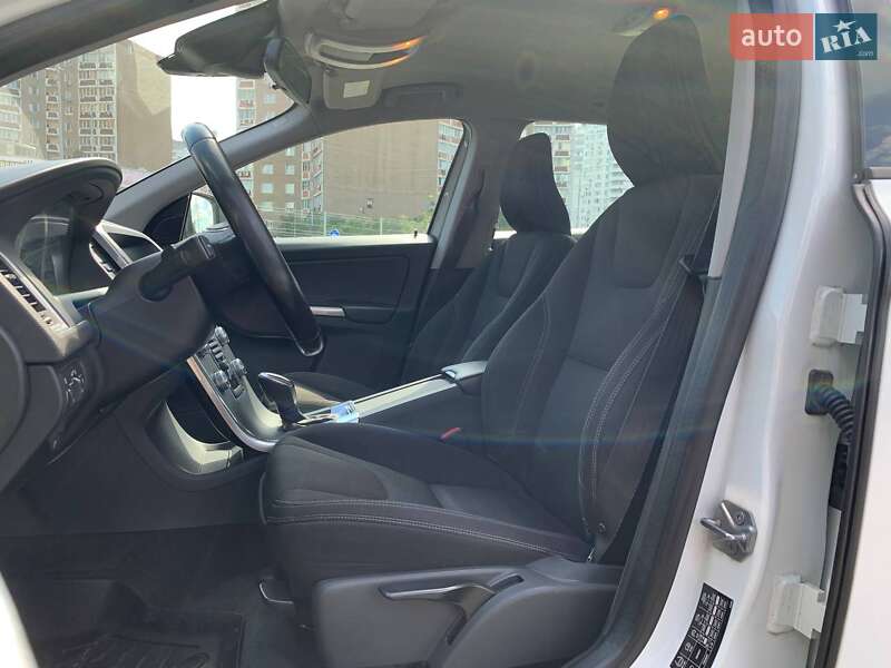 Внедорожник / Кроссовер Volvo XC60 2014 в Киеве