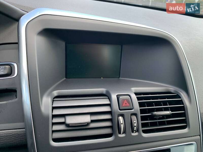 Внедорожник / Кроссовер Volvo XC60 2014 в Киеве