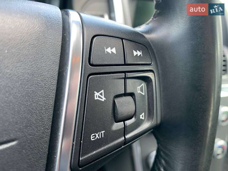 Внедорожник / Кроссовер Volvo XC60 2014 в Киеве