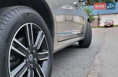 Внедорожник / Кроссовер Volvo XC60 2016 в 
