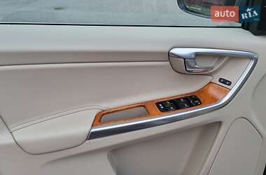 Внедорожник / Кроссовер Volvo XC60 2016 в 