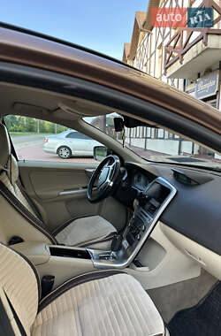 Внедорожник / Кроссовер Volvo XC60 2009 в 