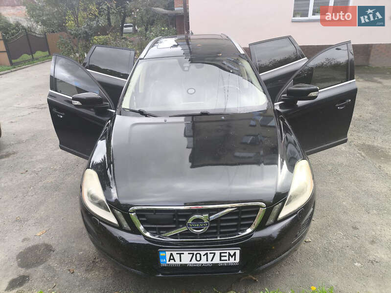 Внедорожник / Кроссовер Volvo XC60 2011 в Калуше