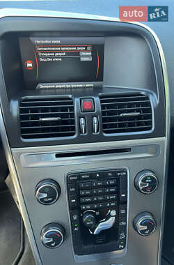 Внедорожник / Кроссовер Volvo XC60 2012 в 