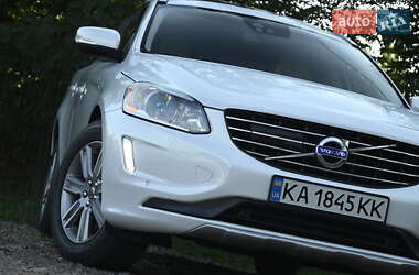 Внедорожник / Кроссовер Volvo XC60 2017 в 