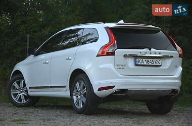 Внедорожник / Кроссовер Volvo XC60 2017 в 