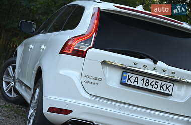 Внедорожник / Кроссовер Volvo XC60 2017 в 