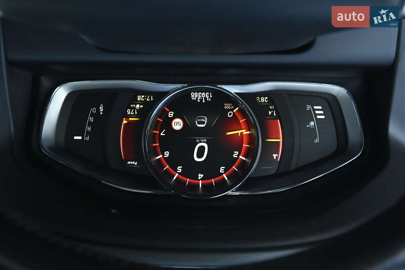 Внедорожник / Кроссовер Volvo XC60 2017 в Бердичеве