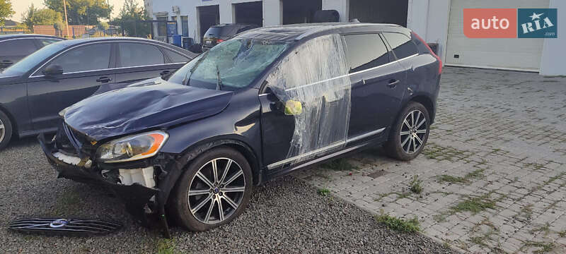 Внедорожник / Кроссовер Volvo XC60 2017 в Ужгороде