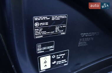 Внедорожник / Кроссовер Volvo XC60 2017 в 