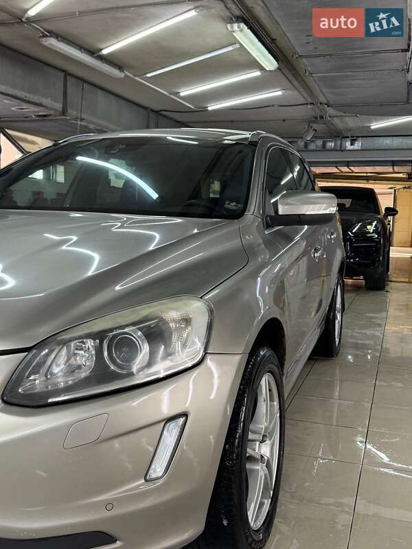 Внедорожник / Кроссовер Volvo XC60 2016 в Одессе