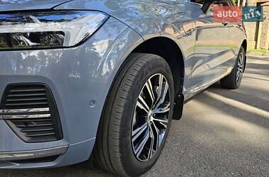 Внедорожник / Кроссовер Volvo XC60 2021 в 