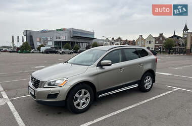 Внедорожник / Кроссовер Volvo XC60 2013 в 