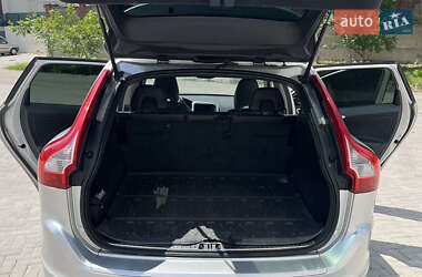 Внедорожник / Кроссовер Volvo XC60 2016 в 