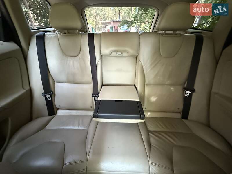 Внедорожник / Кроссовер Volvo XC60 2012 в Киеве
