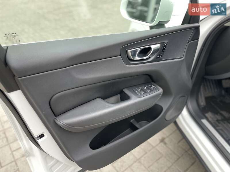 Внедорожник / Кроссовер Volvo XC60 2022 в Днепре