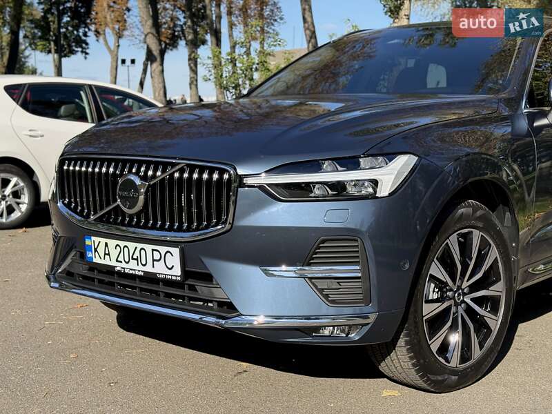 Внедорожник / Кроссовер Volvo XC60 2023 в Киеве
