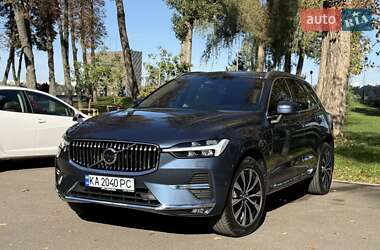 Позашляховик / Кросовер Volvo XC60 2023 в 