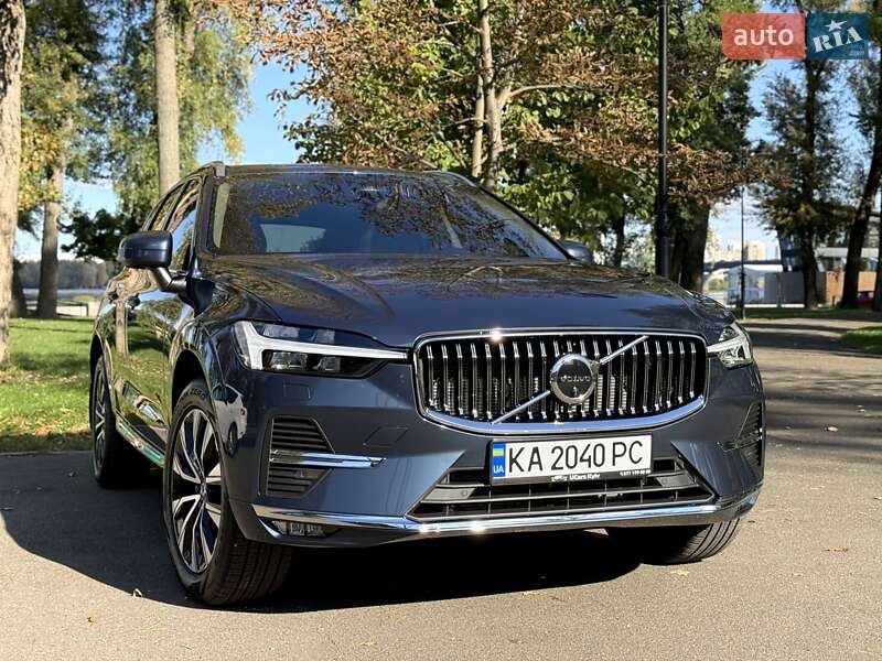 Внедорожник / Кроссовер Volvo XC60 2023 в Киеве