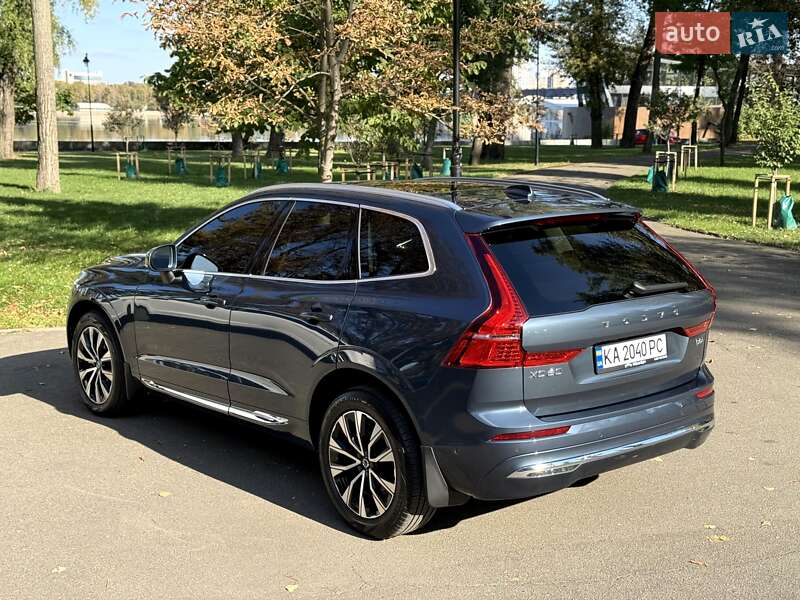 Внедорожник / Кроссовер Volvo XC60 2023 в Киеве