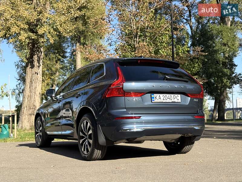 Внедорожник / Кроссовер Volvo XC60 2023 в Киеве
