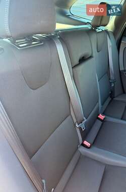 Внедорожник / Кроссовер Volvo XC60 2013 в 
