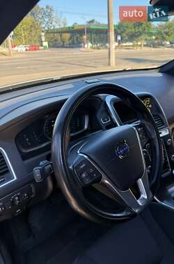 Внедорожник / Кроссовер Volvo XC60 2013 в 