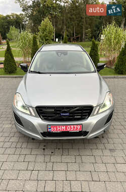 Внедорожник / Кроссовер Volvo XC60 2013 в 