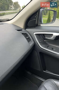 Внедорожник / Кроссовер Volvo XC60 2013 в 