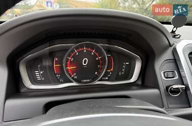Внедорожник / Кроссовер Volvo XC60 2017 в 