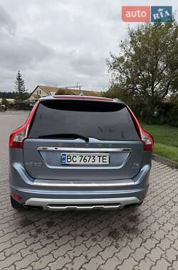 Внедорожник / Кроссовер Volvo XC60 2017 в 