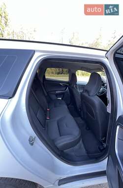Внедорожник / Кроссовер Volvo XC60 2014 в 