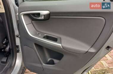 Внедорожник / Кроссовер Volvo XC60 2010 в 
