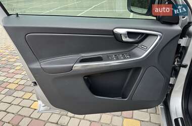 Внедорожник / Кроссовер Volvo XC60 2016 в 