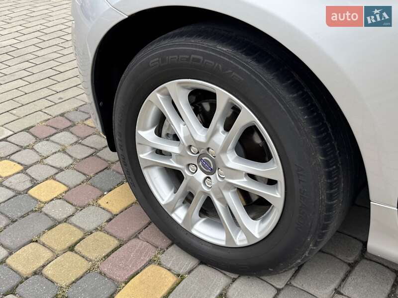 Внедорожник / Кроссовер Volvo XC60 2016 в Луцке