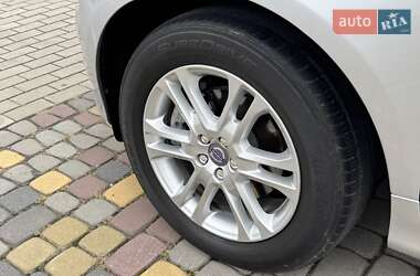 Внедорожник / Кроссовер Volvo XC60 2016 в 