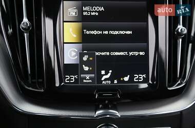 Внедорожник / Кроссовер Volvo XC60 2019 в 