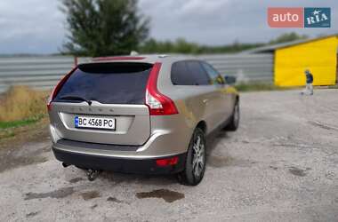 Внедорожник / Кроссовер Volvo XC60 2013 в 
