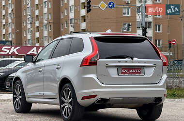 Внедорожник / Кроссовер Volvo XC60 2015 в 