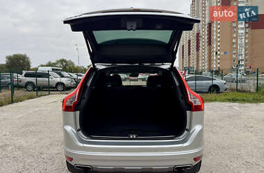 Внедорожник / Кроссовер Volvo XC60 2015 в 