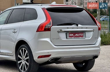 Внедорожник / Кроссовер Volvo XC60 2015 в 