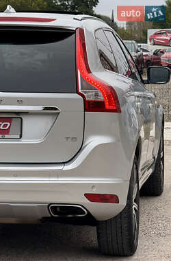 Внедорожник / Кроссовер Volvo XC60 2015 в 