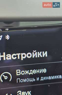 Внедорожник / Кроссовер Volvo XC60 2023 в 