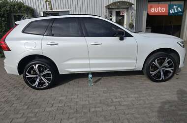 Внедорожник / Кроссовер Volvo XC60 2023 в 