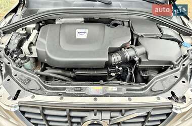 Внедорожник / Кроссовер Volvo XC60 2012 в 