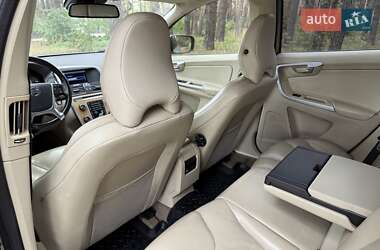 Внедорожник / Кроссовер Volvo XC60 2012 в 