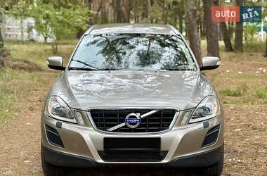 Внедорожник / Кроссовер Volvo XC60 2012 в 
