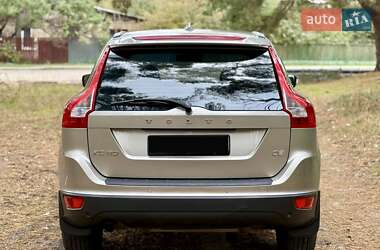 Внедорожник / Кроссовер Volvo XC60 2012 в 