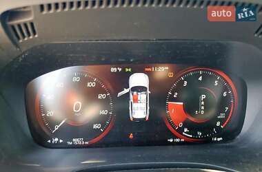 Внедорожник / Кроссовер Volvo XC60 2020 в 