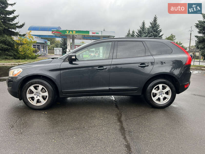 Внедорожник / Кроссовер Volvo XC60 2012 в Подольске